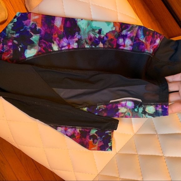 Athleta Floral Design Leggings - Picture 5 of 5